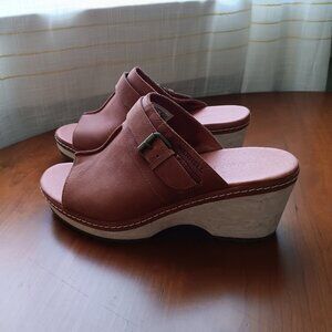 NWT Open Toe Wedge Merrell Size 9 M